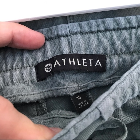 Athleta Womens mini skirt with draw string waist - Picture 2 of 7